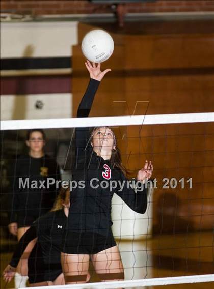 Thumbnail 3 in Davis @ Modesto photogallery.