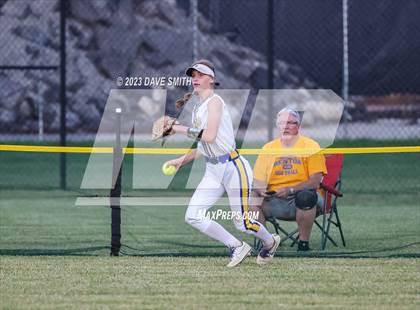 Thumbnail 1 in Benton vs Muscatine (Rick Doran Classic) photogallery.