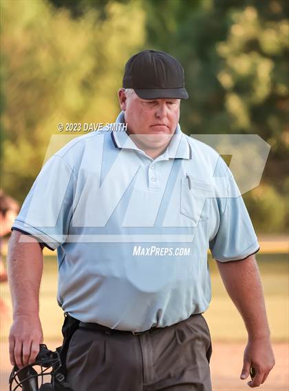 Thumbnail 2 in Benton vs Muscatine (Rick Doran Classic) photogallery.
