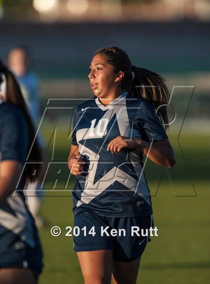 Thumbnail 1 in Eldorado vs. La Cueva photogallery.
