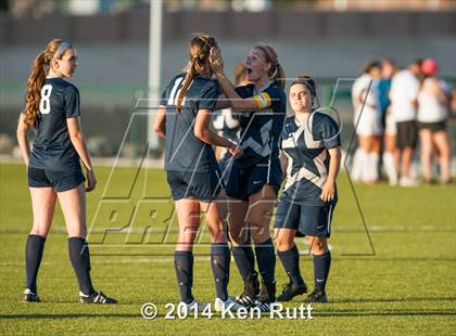Thumbnail 2 in Eldorado vs. La Cueva photogallery.
