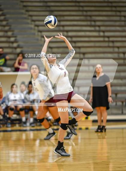 Thumbnail 2 in Houston [Sam] vs Highlands photogallery.