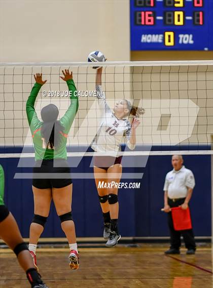 Thumbnail 2 in Houston [Sam] vs Highlands photogallery.