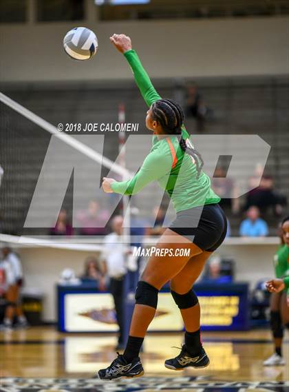 Thumbnail 2 in Houston [Sam] vs Highlands photogallery.
