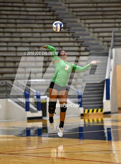 Thumbnail 2 in Houston [Sam] vs Highlands photogallery.