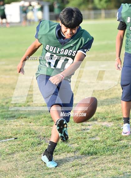 Thumbnail 2 in Enloe @ Southeast Raleigh photogallery.