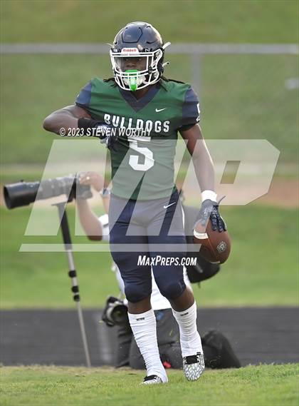 Thumbnail 1 in Enloe @ Southeast Raleigh photogallery.