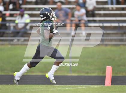 Thumbnail 2 in Enloe @ Southeast Raleigh photogallery.