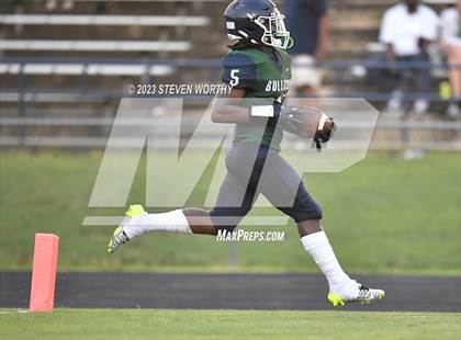 Thumbnail 3 in Enloe @ Southeast Raleigh photogallery.