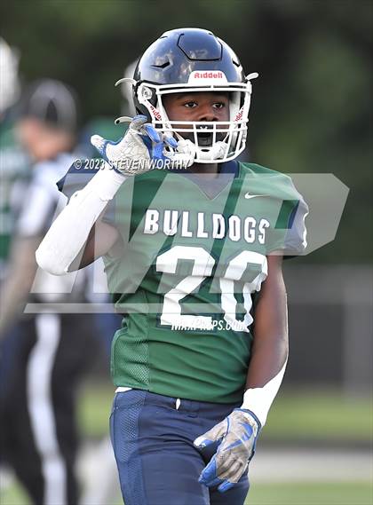 Thumbnail 3 in Enloe @ Southeast Raleigh photogallery.