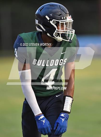 Thumbnail 2 in Enloe @ Southeast Raleigh photogallery.