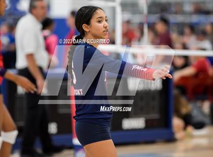 Thumbnail 3 in Central vs Viewpoint (Nike Tournament of Champions) photogallery.