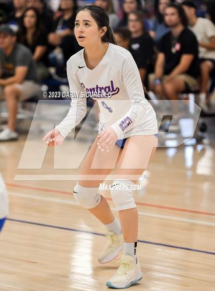 Thumbnail 3 in Central vs Viewpoint (Nike Tournament of Champions) photogallery.
