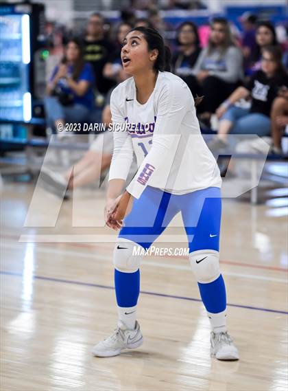 Thumbnail 2 in Central vs Viewpoint (Nike Tournament of Champions) photogallery.
