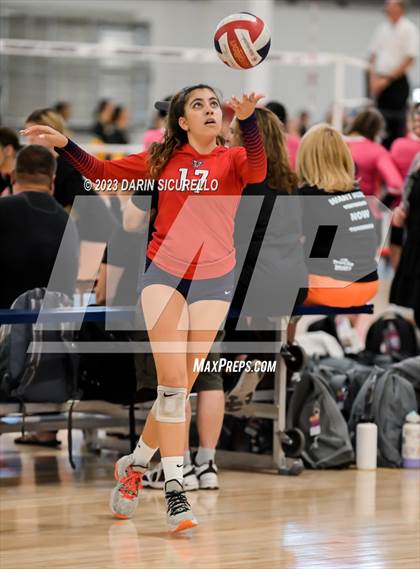 Thumbnail 1 in Central vs Viewpoint (Nike Tournament of Champions) photogallery.