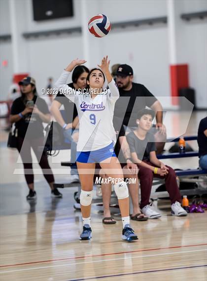 Thumbnail 2 in Central vs Viewpoint (Nike Tournament of Champions) photogallery.