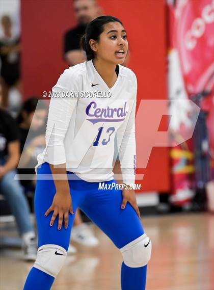 Thumbnail 2 in Central vs Viewpoint (Nike Tournament of Champions) photogallery.
