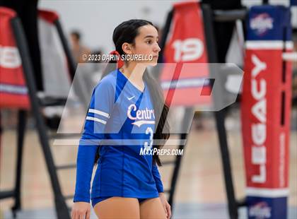 Thumbnail 1 in Central vs Viewpoint (Nike Tournament of Champions) photogallery.