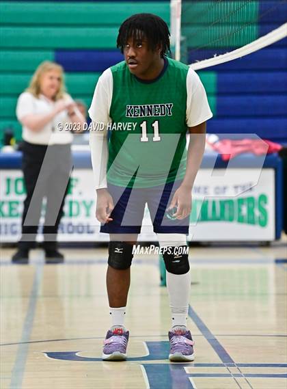 Thumbnail 2 in Mullen vs Kennedy photogallery.