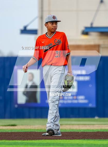 Thumbnail 3 in Putnam City @ Deer Creek photogallery.