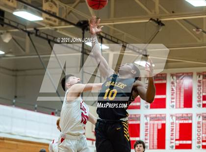 Thumbnail 2 in Moorestown vs. Cherry Hill East photogallery.