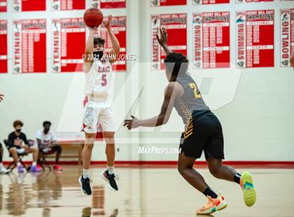 Thumbnail 3 in Moorestown vs. Cherry Hill East photogallery.
