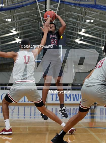 Thumbnail 3 in Sunrise Christian Academy vs. Memphis East (Dr Pepper Classic) photogallery.