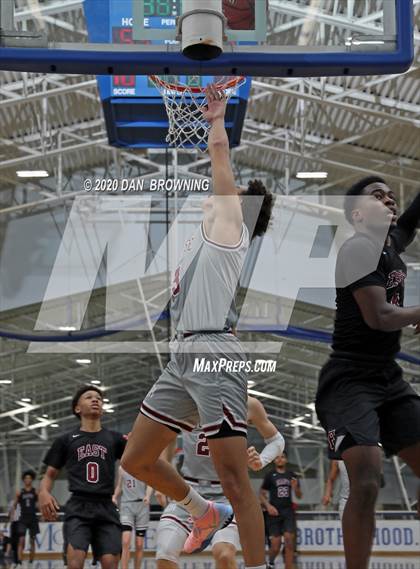Thumbnail 3 in Sunrise Christian Academy vs. Memphis East (Dr Pepper Classic) photogallery.