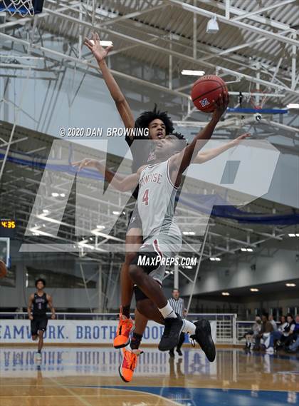 Thumbnail 2 in Sunrise Christian Academy vs. Memphis East (Dr Pepper Classic) photogallery.