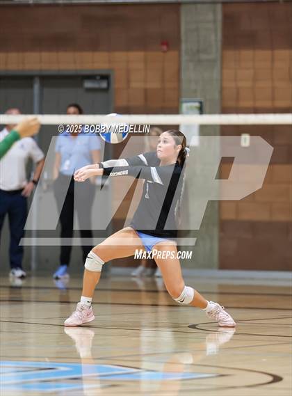 Thumbnail 1 in Kingsburg @ Clovis North photogallery.
