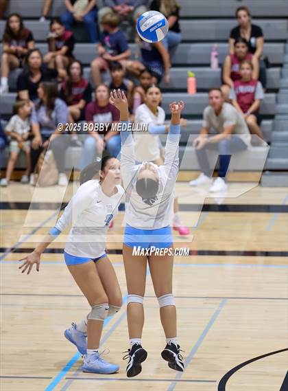 Thumbnail 1 in Kingsburg @ Clovis North photogallery.