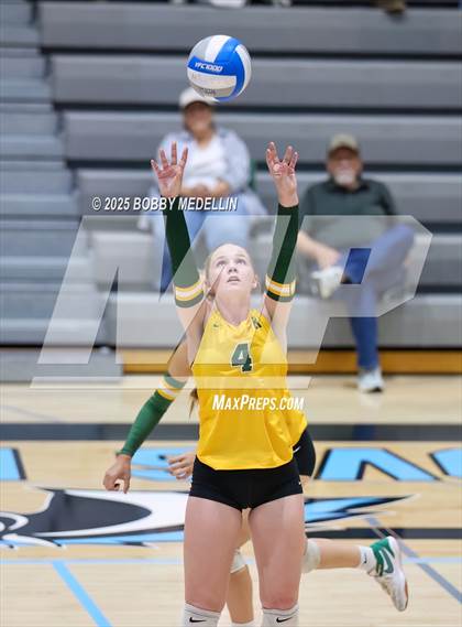 Thumbnail 3 in Kingsburg @ Clovis North photogallery.