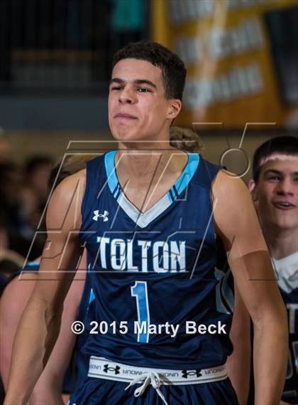 Thumbnail 2 in Helias vs Father Tolton (Joe Machens Great 8 Classic) photogallery.