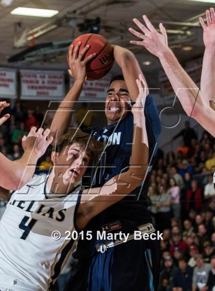 Thumbnail 3 in Helias vs Father Tolton (Joe Machens Great 8 Classic) photogallery.