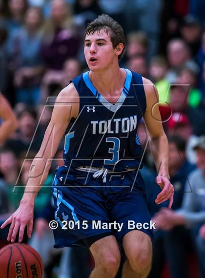 Thumbnail 1 in Helias vs Father Tolton (Joe Machens Great 8 Classic) photogallery.
