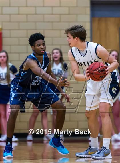 Thumbnail 1 in Helias vs Father Tolton (Joe Machens Great 8 Classic) photogallery.