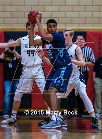 Thumbnail 2 in Helias vs Father Tolton (Joe Machens Great 8 Classic) photogallery.