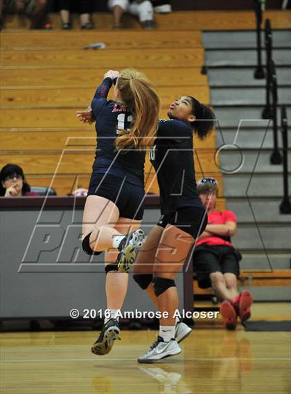 Thumbnail 3 in Lamar vs. Klein Forest (NIKE Invitational Tournament) photogallery.