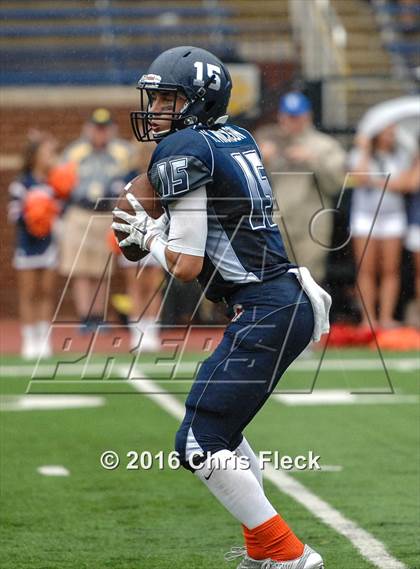 Thumbnail 2 in Catholic Central vs. Sterling Heights Stevenson (Battle at the Big House) photogallery.