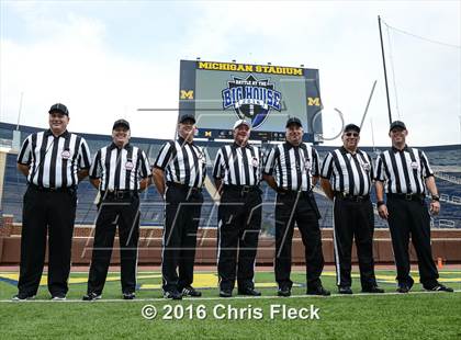 Thumbnail 1 in Catholic Central vs. Sterling Heights Stevenson (Battle at the Big House) photogallery.