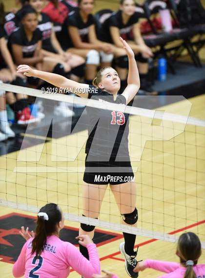 Thumbnail 1 in Chaparral @ Murrieta Valley photogallery.