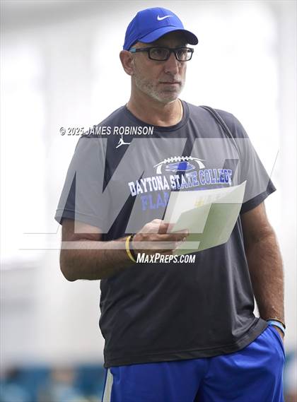 Thumbnail 1 in Jacksonville Jaguars College Showcase photogallery.