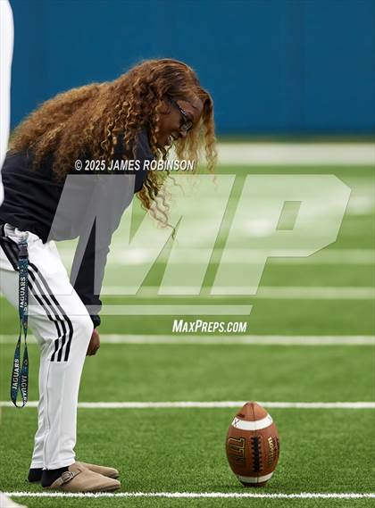 Thumbnail 3 in Jacksonville Jaguars College Showcase photogallery.