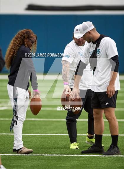 Thumbnail 3 in Jacksonville Jaguars College Showcase photogallery.