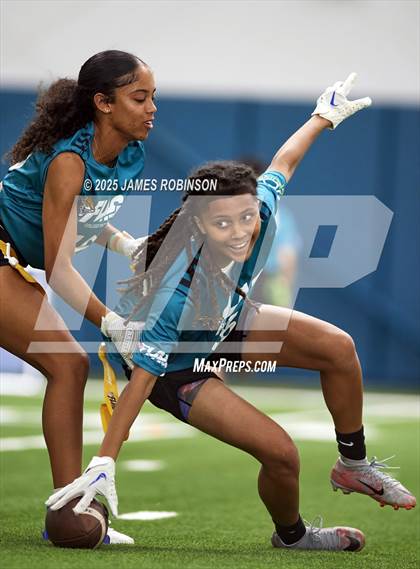 Thumbnail 3 in Jacksonville Jaguars College Showcase photogallery.