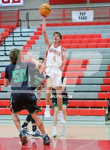 Thumbnail 1 in FR: Hillcrest @ Mountain Ridge (Sophomore) photogallery.