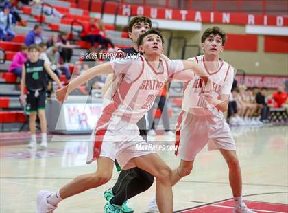 Thumbnail 1 in FR: Hillcrest @ Mountain Ridge (Sophomore) photogallery.