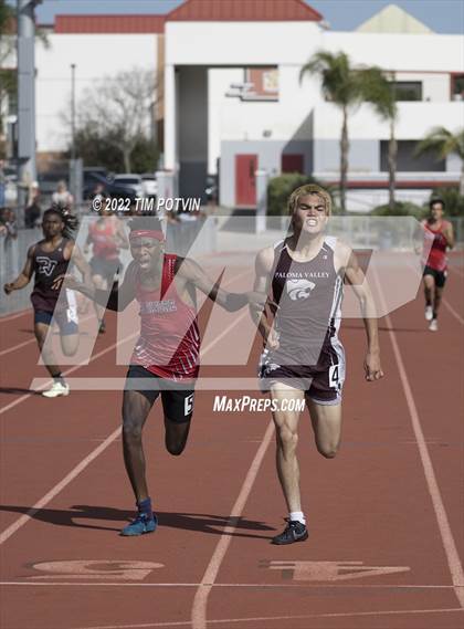 Thumbnail 2 in Paloma Valley vs Elsinore photogallery.