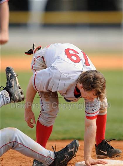 Thumbnail 2 in Russell County vs. Jones photogallery.