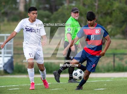Thumbnail 3 in Kent Denver vs Basalt photogallery.
